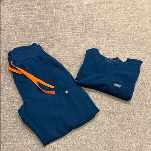 FIGS Deep Reef Scrubs Set Catarina Top and HW Yola Joggers